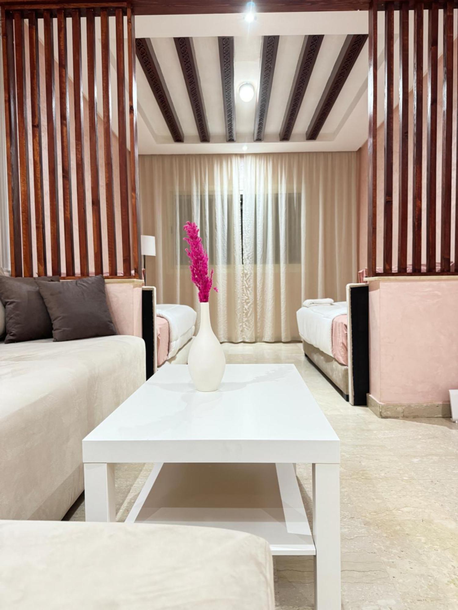 Suitouiss - Agdal 2 - Appartement A 2 Minutes De La Gare De Train Tgv Rabat Dış mekan fotoğraf