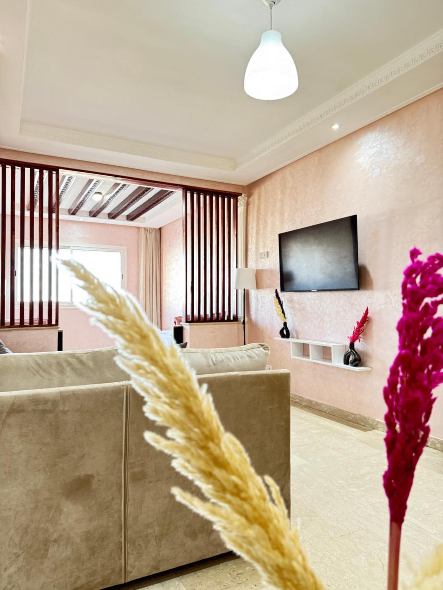 Suitouiss - Agdal 2 - Appartement A 2 Minutes De La Gare De Train Tgv Rabat Dış mekan fotoğraf